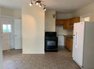 592 Rimmon St APT 1F, Manchester, NH 03102