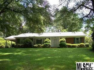 1605 Holly Ct NW, Lenoir, NC 28645