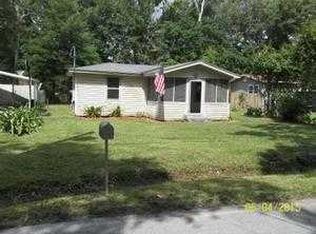 1310 Pangola Dr, Jacksonville, FL 32205