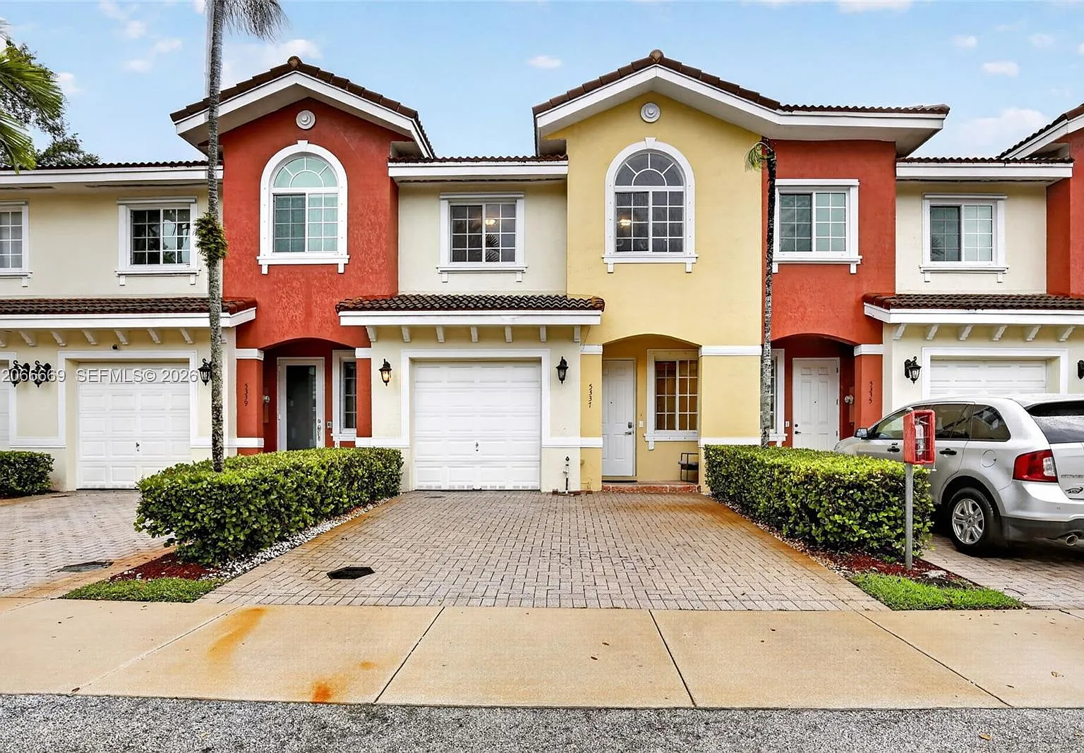 Villas At Oak Hammock — Photo 1