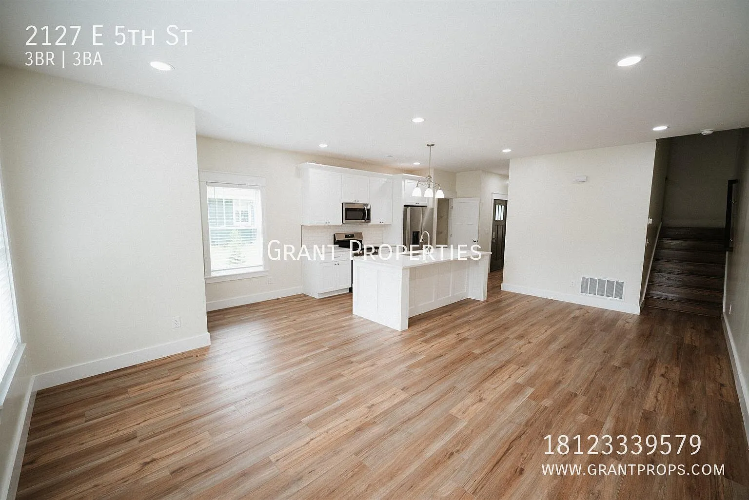 2127 E 5th Street — Photo 2