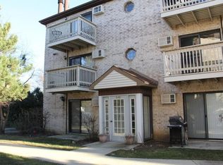 448 E Osage Ln UNIT 8-1A, Palatine, IL 60074