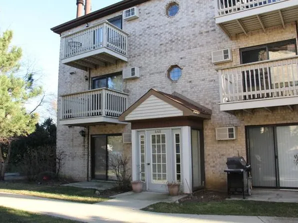 448 E Osage Ln, Palatine, IL 60074