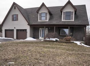 44 Kenilworth Ln, Warwick, NY 10990
