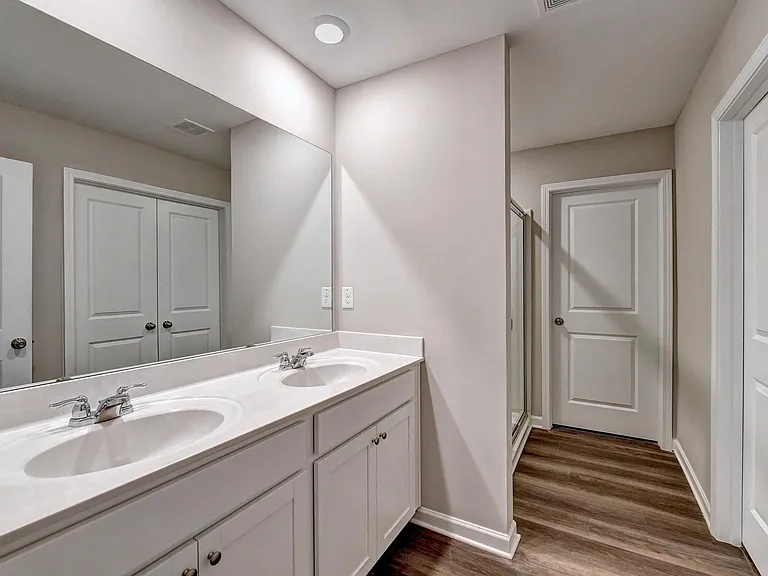 192 Golden Eagle Pkwy — Photo 34