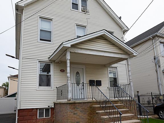 1st. Floor for rent