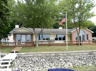 6600 S 1075 E, Wolcottville, IN 46795