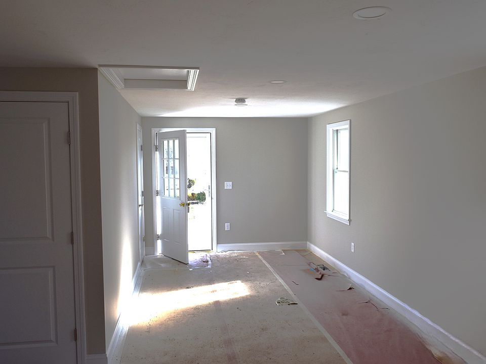 1st image of 154 N Main St