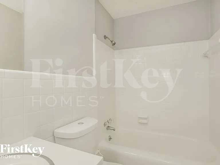 1860 Gherry Dr — Photo 14