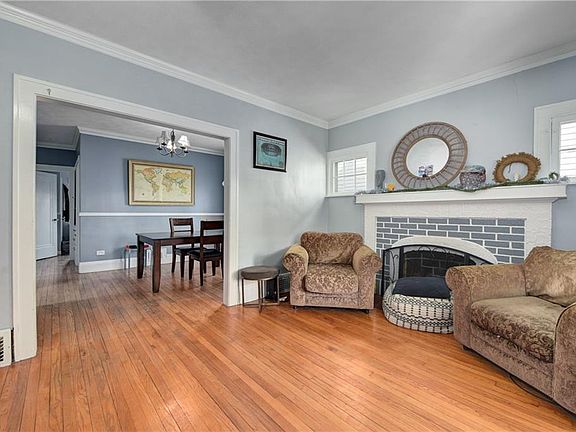 2nd image of 2018 Elmwood Ave