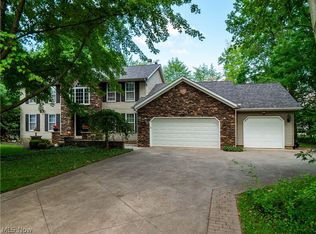3443 Glenwood Blvd, Aurora, OH