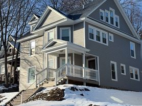 43 Spruce St, Oneonta, NY