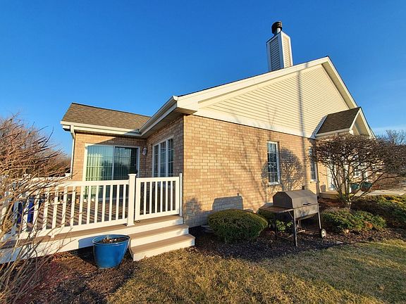 5th image of 5552 Foxwoods Dr