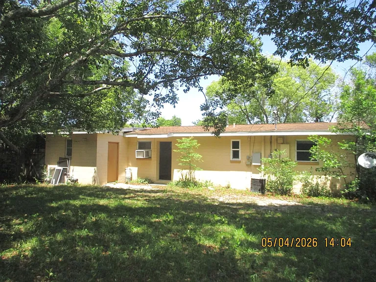802 Lewis Dr — Photo 11