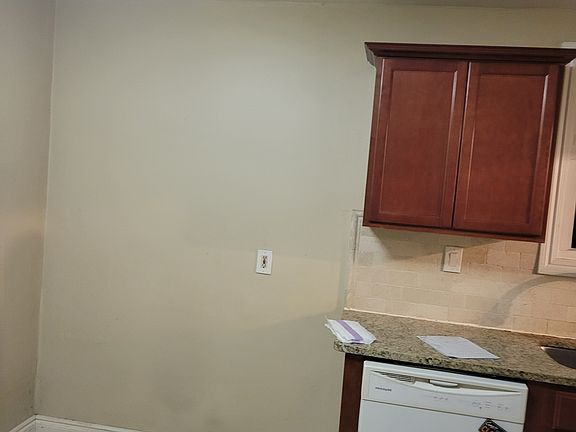 3rd image of 21300 Ardmore Park Dr