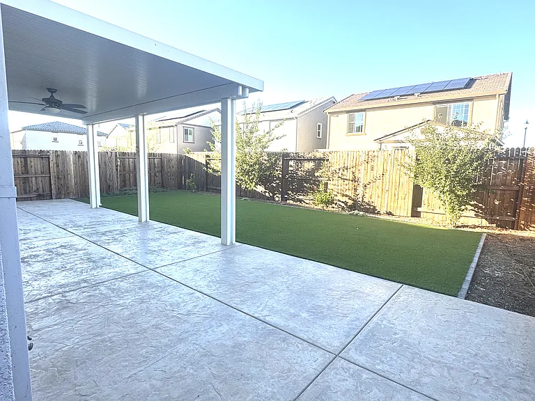 2121 Evening Star Cir — Photo 26