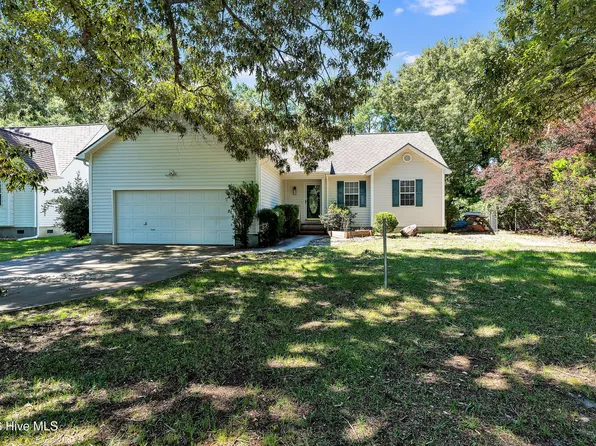 219 E Ivybridge Drive, Hubert, NC 28539