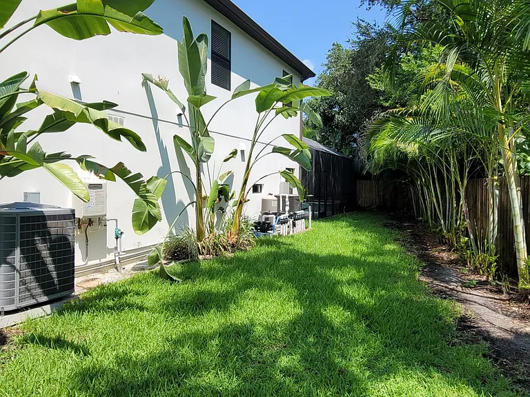 3608 W Clark Cir — Photo 7