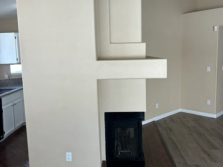 15822 N 5th Ave — Photo 7