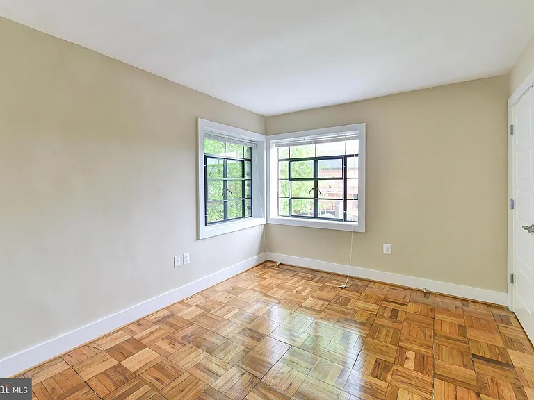 2911 Newark St NW #3 — Photo 4