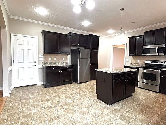 5th image of 4031 Watford Way