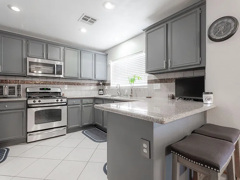 7578 Hope Valley St — Photo 10