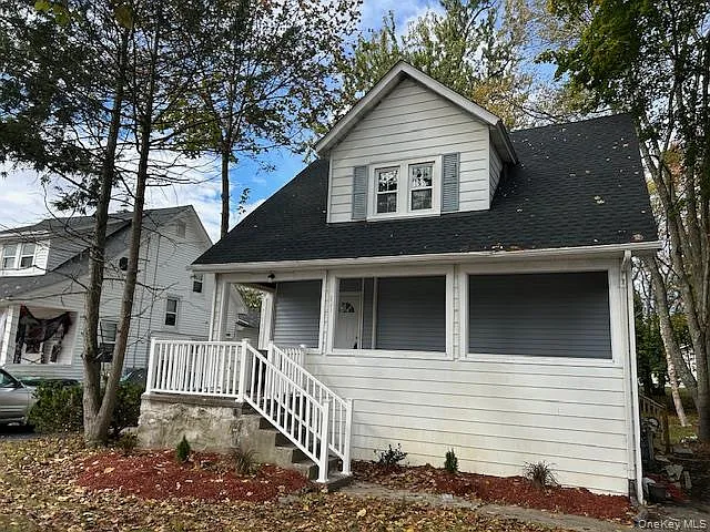 821 Homestead Avenue photo 1