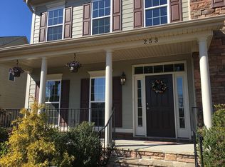 253 Hilliard Forest Dr, Cary, NC 27519