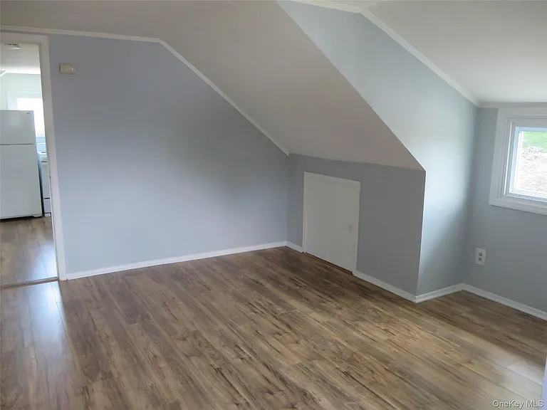 3 Elgar St #UPPER FLOOR — Photo 7