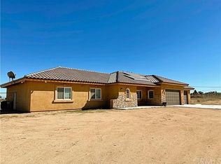 9477 Buttemere Rd, Phelan, CA 92371