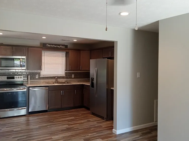 1265 Beulah Park — Photo 2