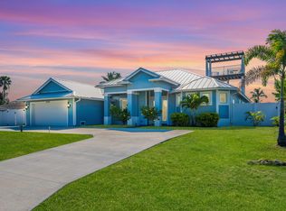 1559 Thumb Point Dr, Fort Pierce, FL 34949