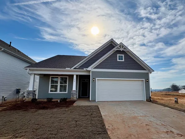 102 Wilson School St, Simpsonville, SC 29681