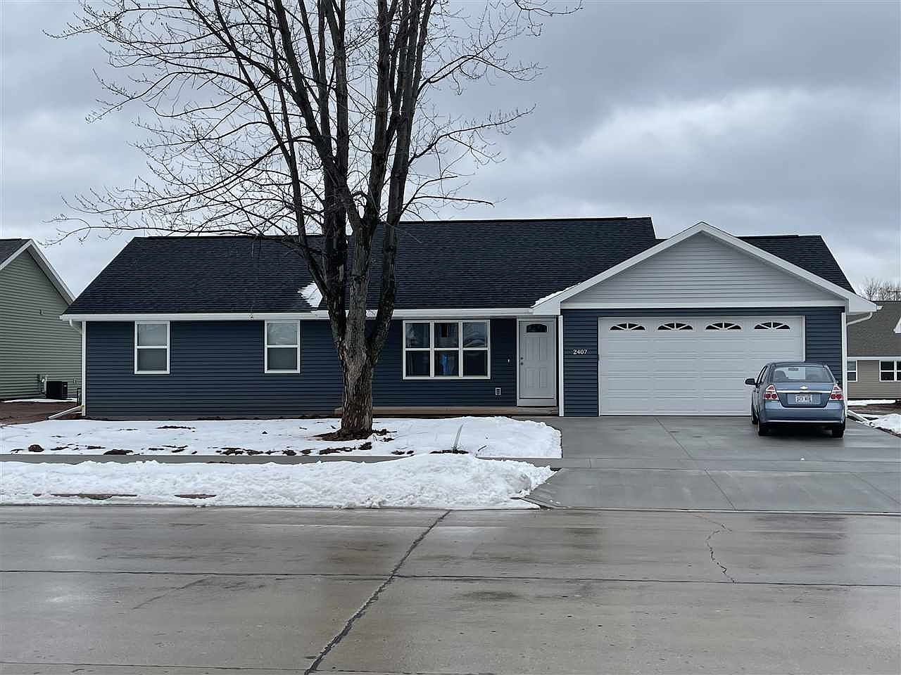 2407 Main Ave, Kaukauna, WI 54130 Zillow