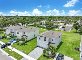 4534 Dow Ln, Lake Worth, FL 33463