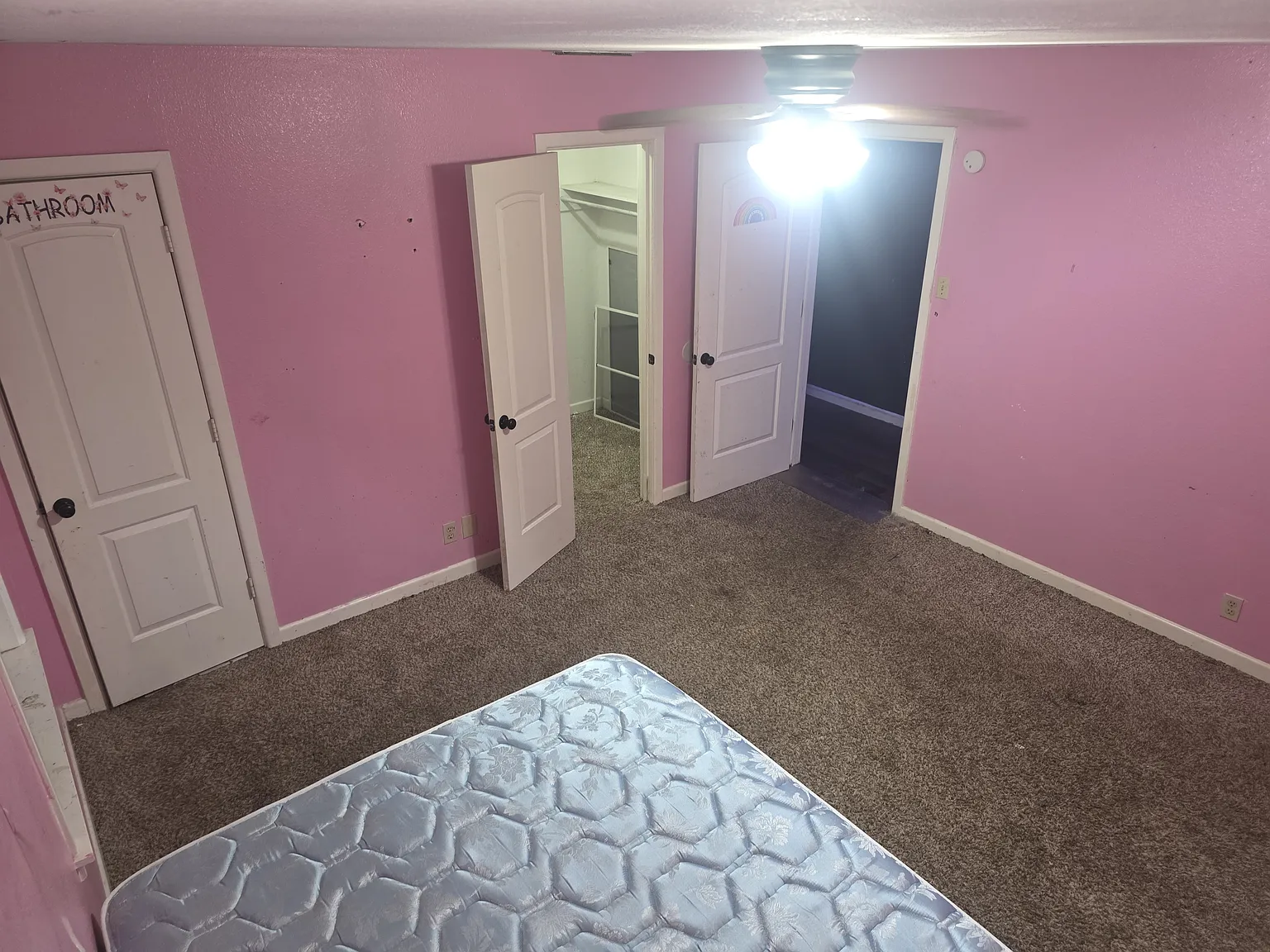 4 bed, 2.5 bath, 3500 sqft, $700 — Photo 3