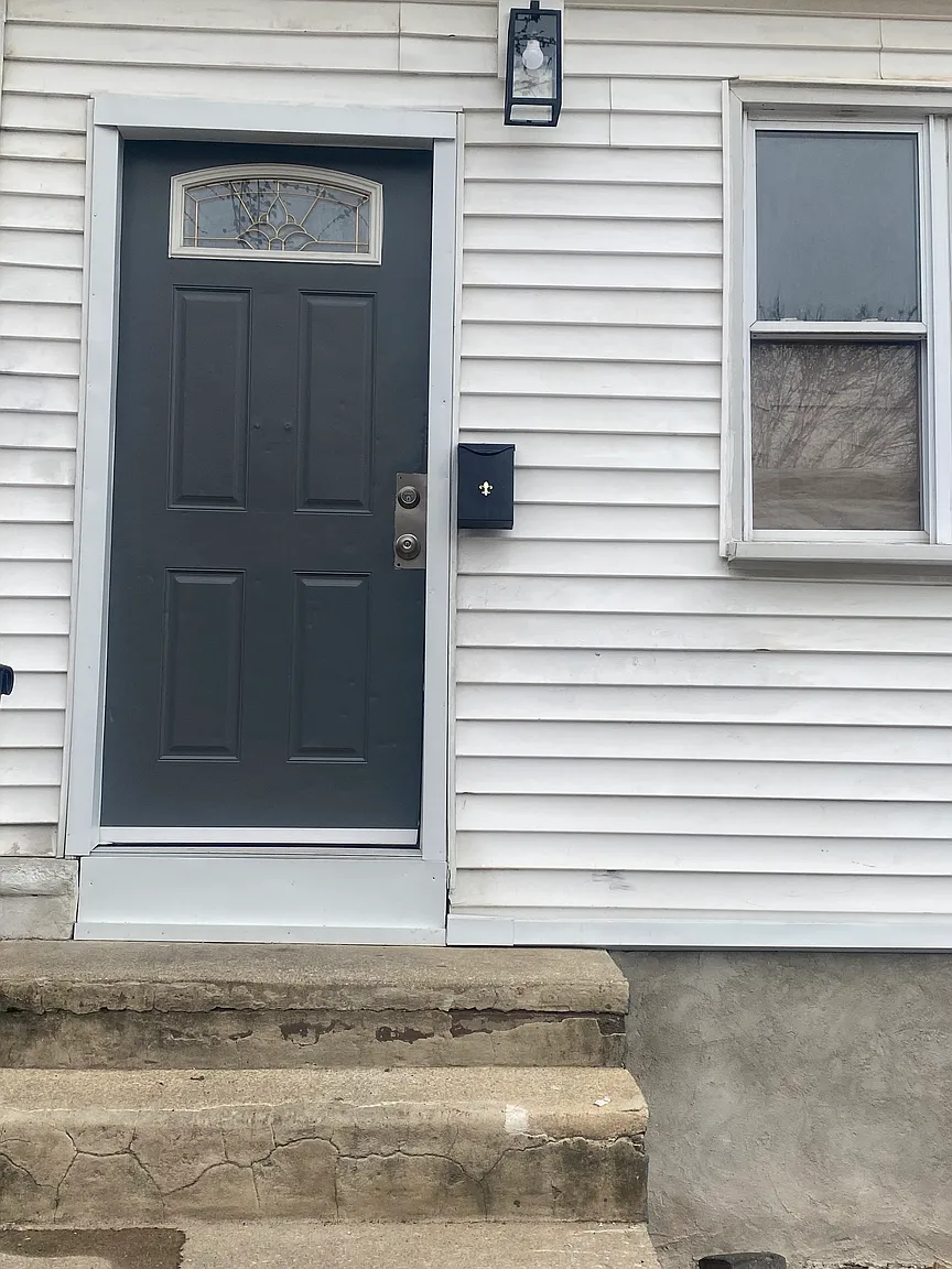 1006 Remington St photo 1