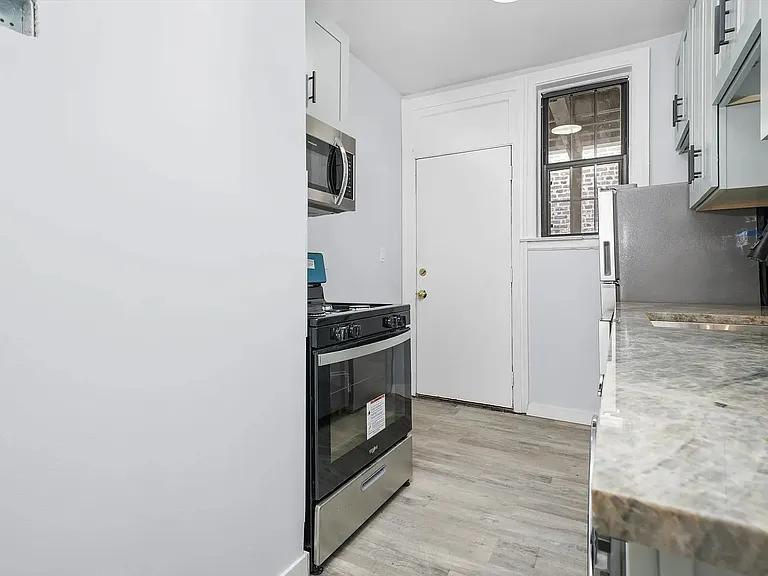 6124 S Ingleside Ave #3W — Photo 4