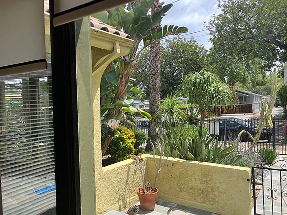 3rd image of 1429 N Avenue 47