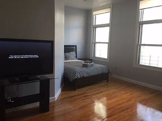 Rented by Smart City Real Estate LLC | media 48