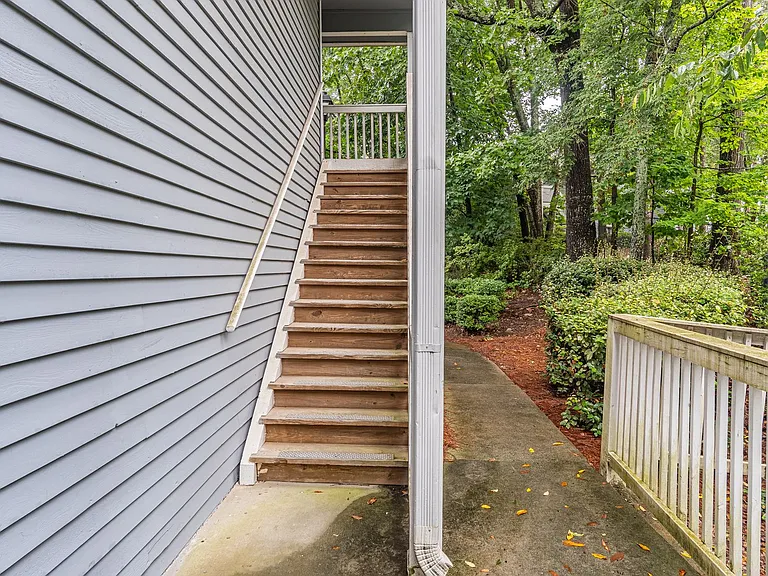 205 Gettysburg Pl — Photo 3