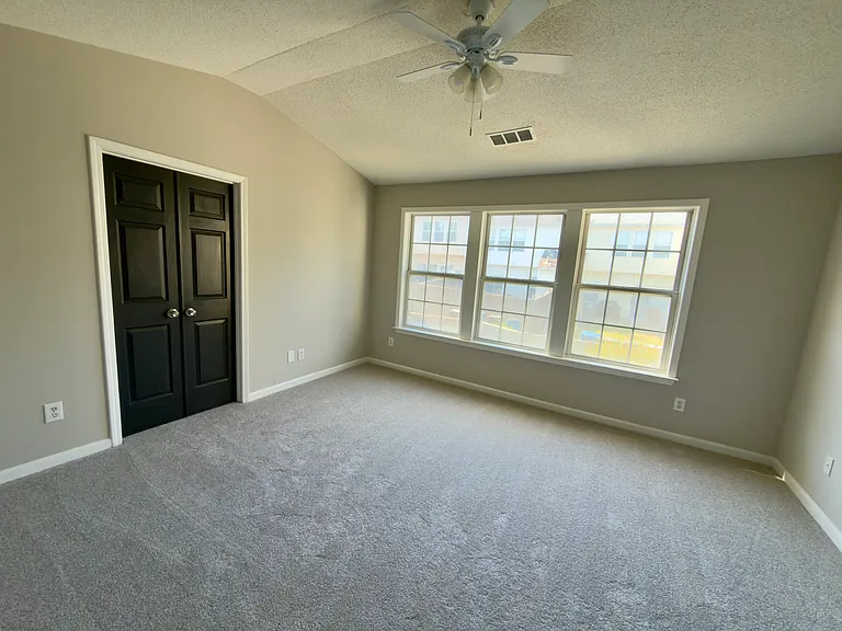 10900 Wittenridge Dr #E8 — Photo 9