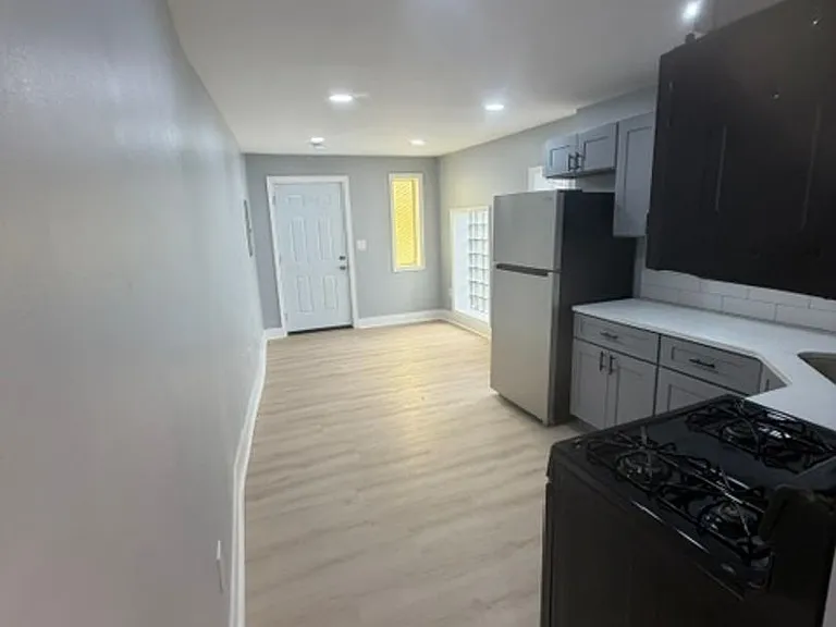 6731 Haverford Ave — Photo 20