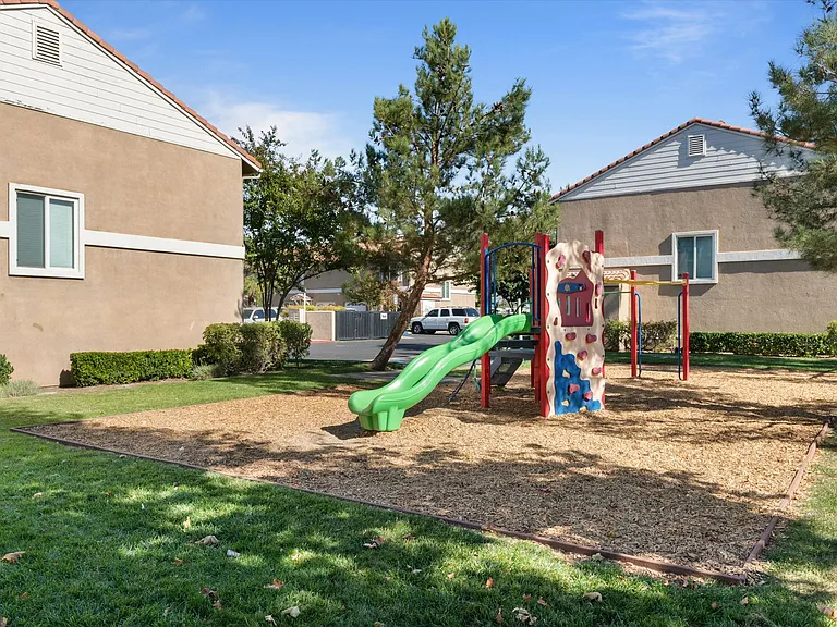 Lighthouse Townhomes — Photo 65
