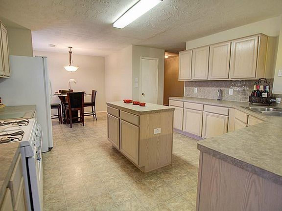 5th image of 7703 Atwood Manor Ct