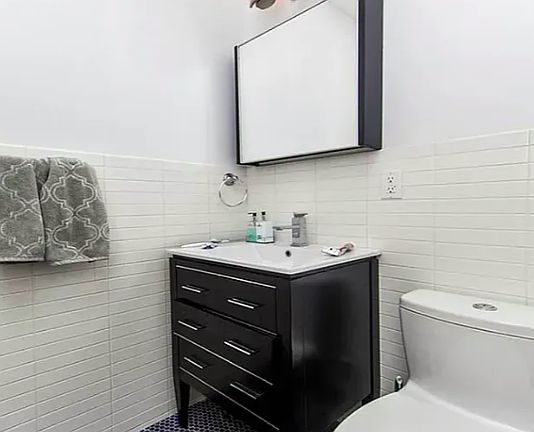 4th image of 82 2nd Ave APT 2