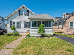 74 Eglantine Rd, Rochester, NY 14616