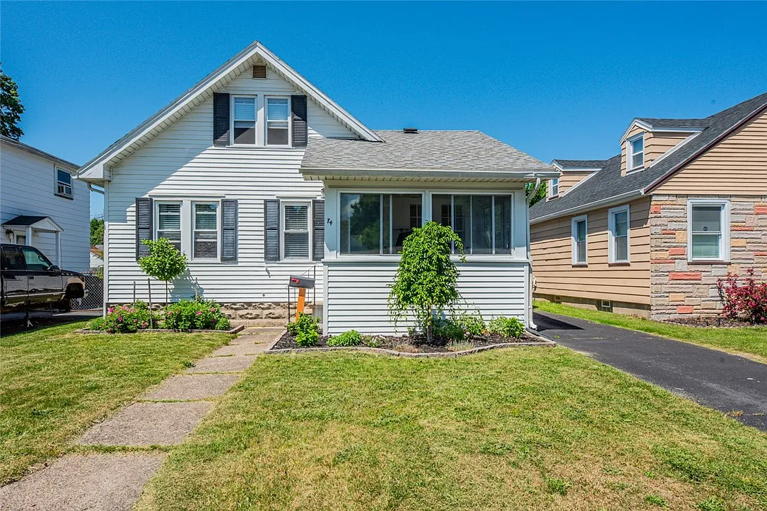 74 Eglantine Rd photo 1