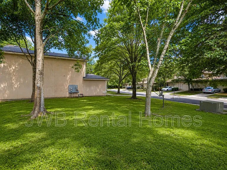 4706 Playpen Dr — Photo 14