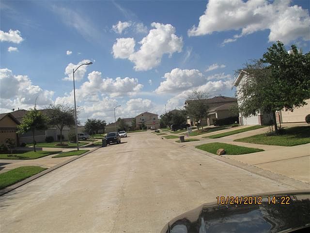 2nd image of 12911 Valleygate Ln #12